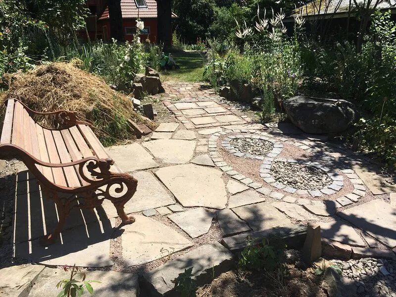 Small villa in the wild garden