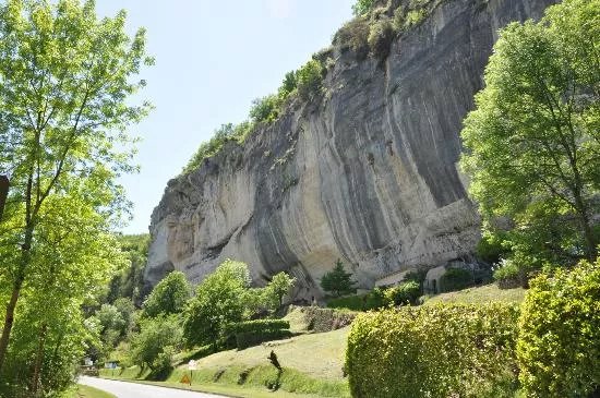 Les Abris prehistoriques de Laugerie Basse