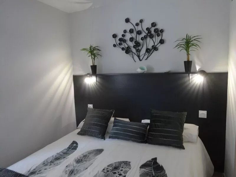 Luxurious apartment 200 m from the beach, air conditioning terrace, wifi, 5/6