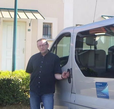 Ezyshuttle
