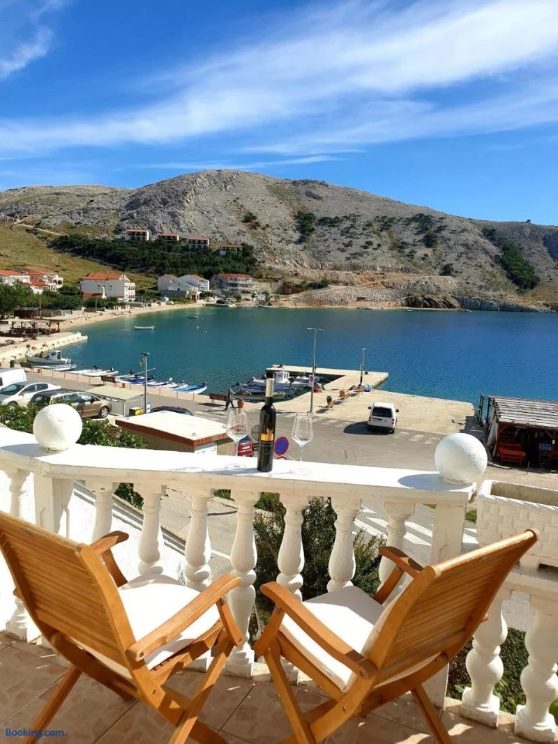 Apartments Niko Metajna Island Pag