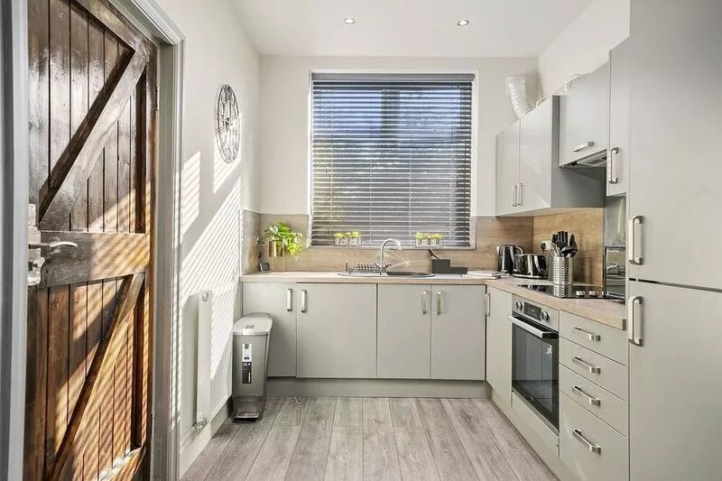 Desert Orchid Cottage by Stone Pit Apartments