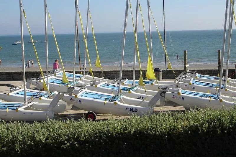 DAMGAN near Golfe du Morbihan T3 duplex Sea view and direct beach access.