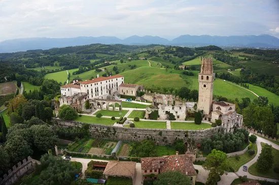 Castello San Salvatore
