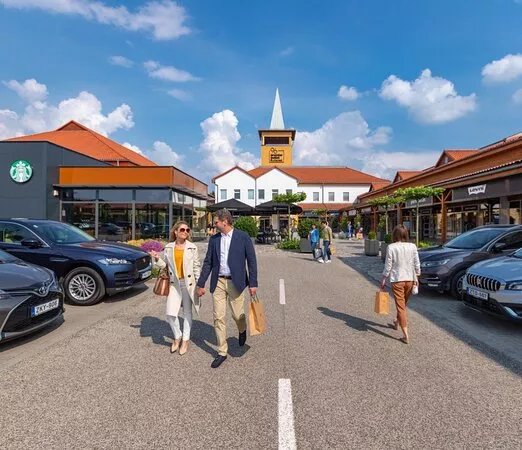 Premier Outlet