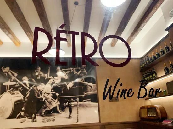 Retro Wine Bar
