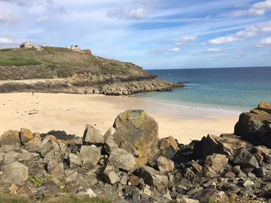 Porthgwidden Beach