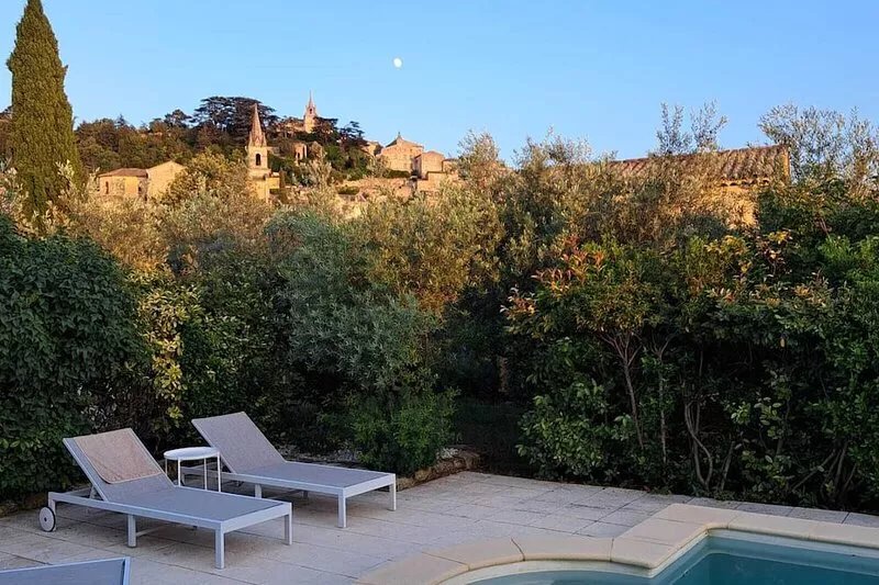 Mooie Gerenoveerde Villa met Zwembad, Tussen Olijfbomen met Prachtige Uitzichten