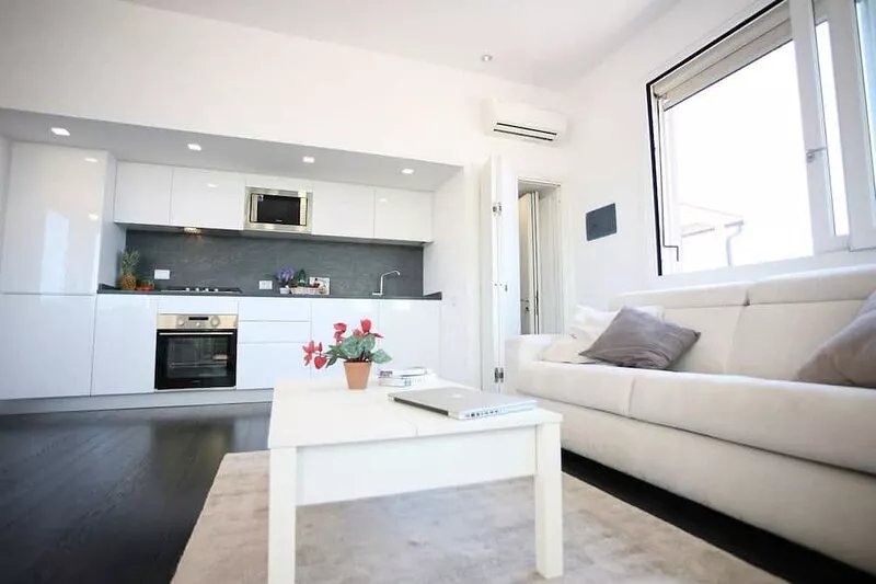 Penthouse, Panorama view and Amazing Large Terrace in a central Location