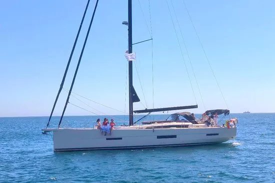 LADY LISBOA BOAT RENTAL