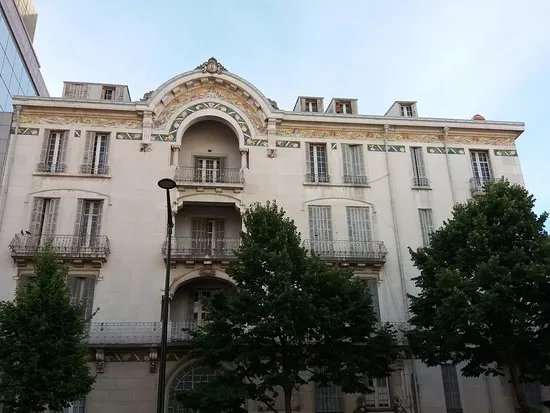 Facade of the Building on Rua Alexandre Herculano,57