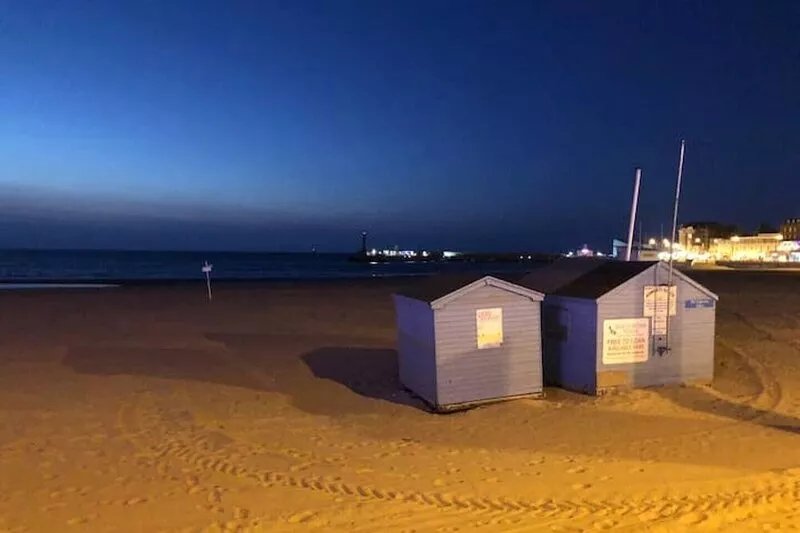 Huge Apartment 5 mins from the Beach with Free Gated Parking
