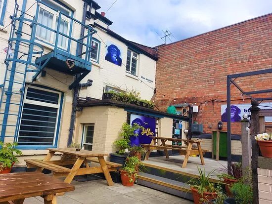 The Organ Grinder, Notts