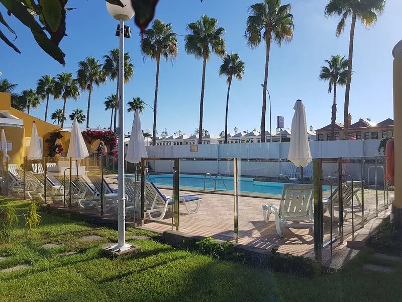 BUNGALOW WITH FREE WIFI, INDEPENDENT GARDEN, NEAR THE GOLF COURSE