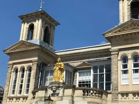 Guilded Statue of Queen Anne