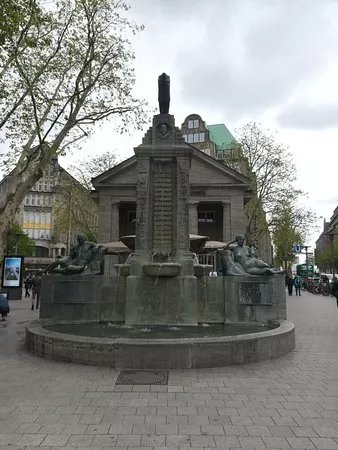 Monckebergbrunnen
