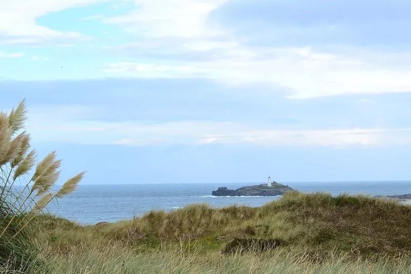 Stunning beach-side chalet with a lighthouse view - Gwithian Towans, St Ives Bay