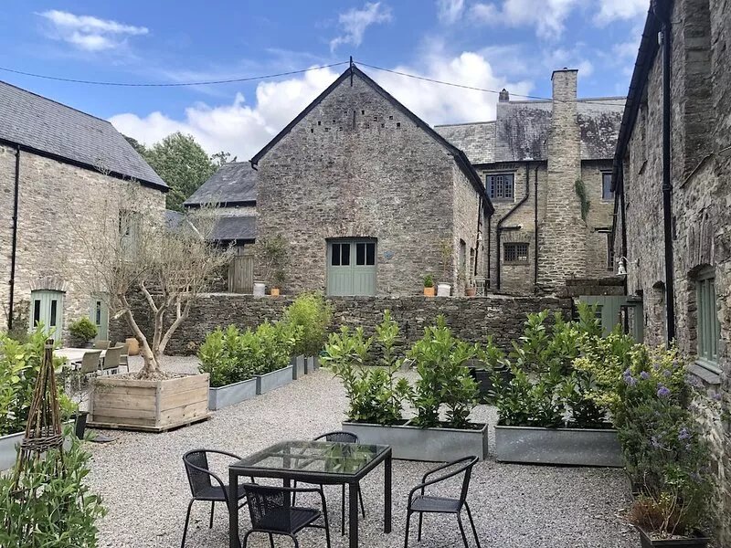 Two bedroom stone cottage near Dartmoor and Devon beaches