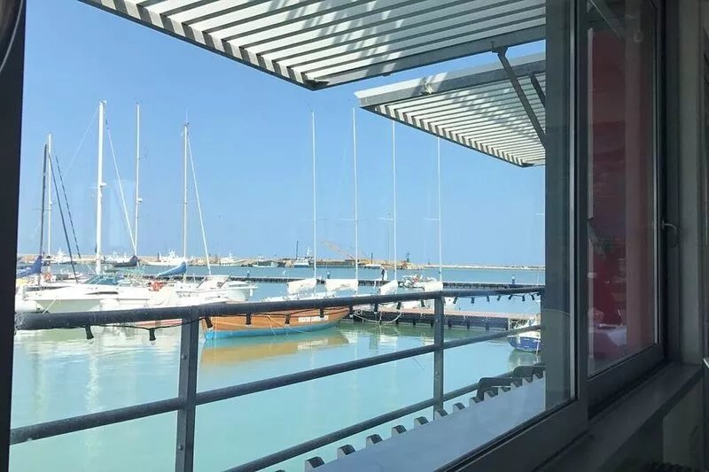 Apartment 150 mt from the sea with terrace and private garden.