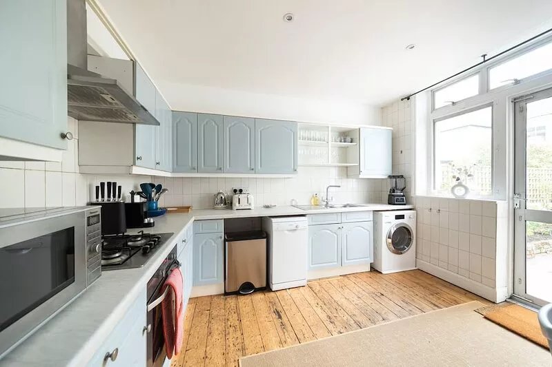 Delightful 2 Bed Fulham Apt Nr the River Thames