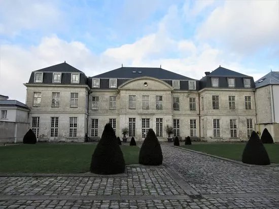Ancien Chateau de Vaujours