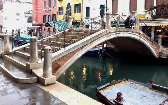 Ponte dei Pugni