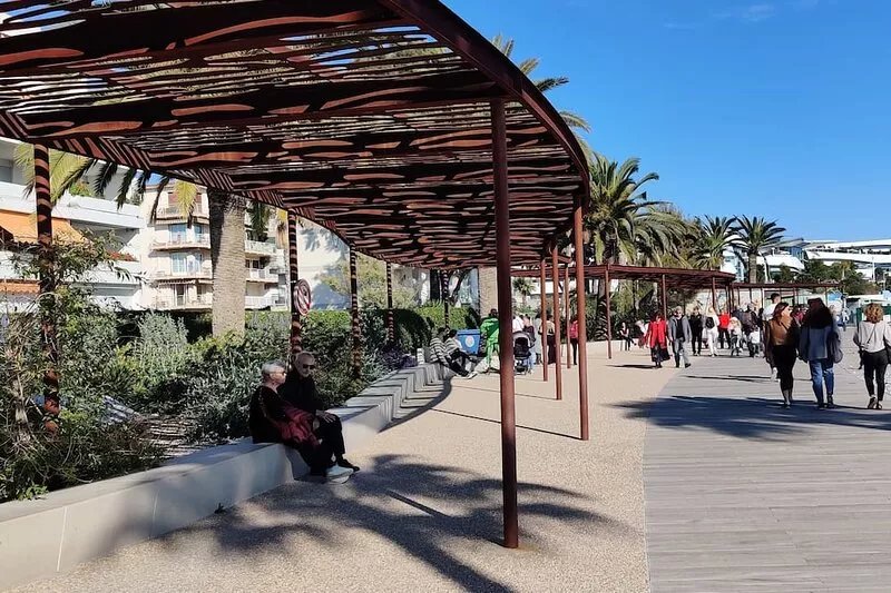 Very nice 3-rooms apartment + private garden10 mns, walk to the beach, quiet are