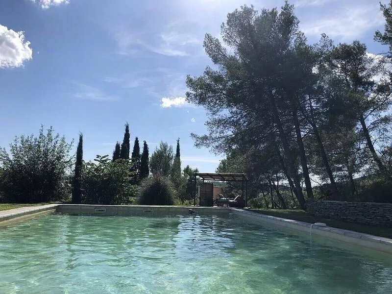 PROVENCE APARTMENT IN 2-HECTARE PROPERTY NEAR MONTPELLIER SWIMMING POOL