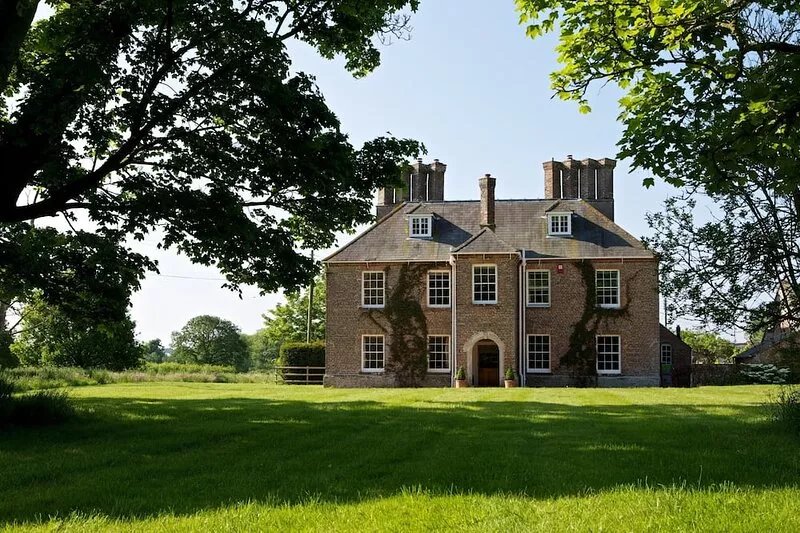 Luxury Dorset Farmhouse - Large Grounds & Beautiful Countryside Location