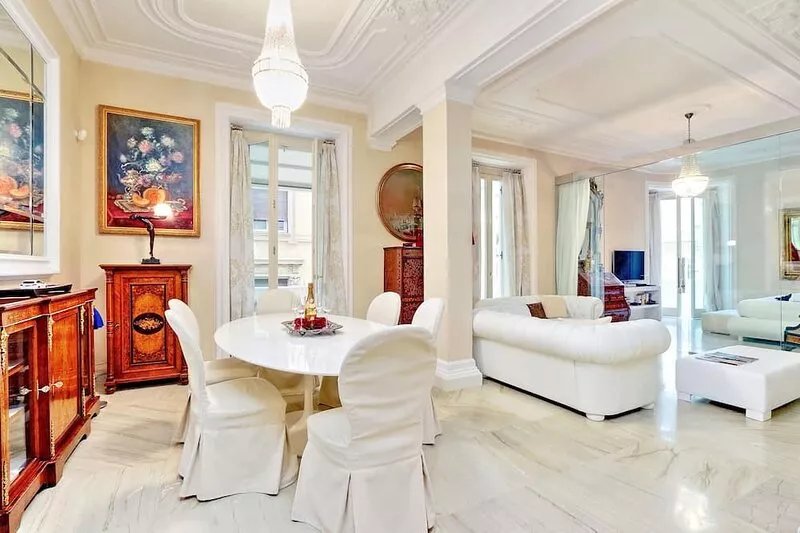 Spanish Steps Luxury House, your home far from your home