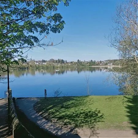 Linlithgow Loch Circular  Walking Route