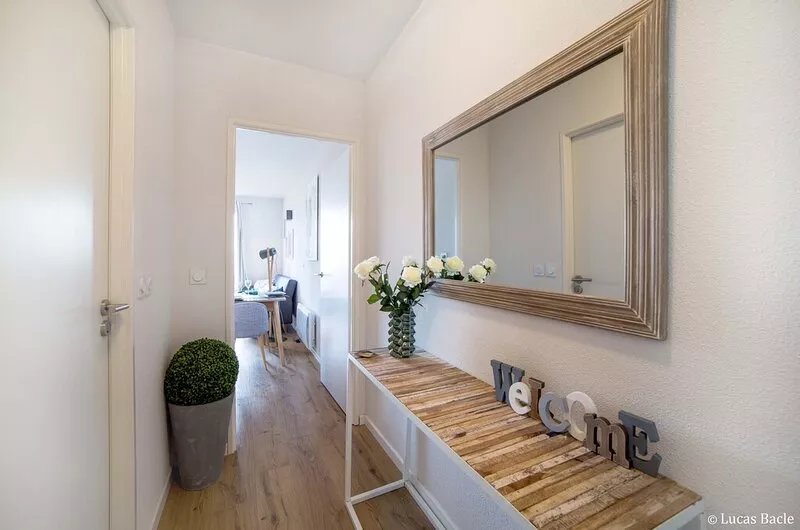 Wonderful appartment–in front of the sea– Swimming pool–Jacuzzi - Nicy Decoratio