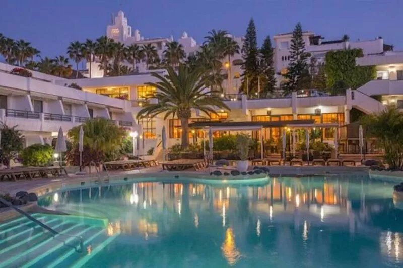 Beautiful Apartment By The Beach