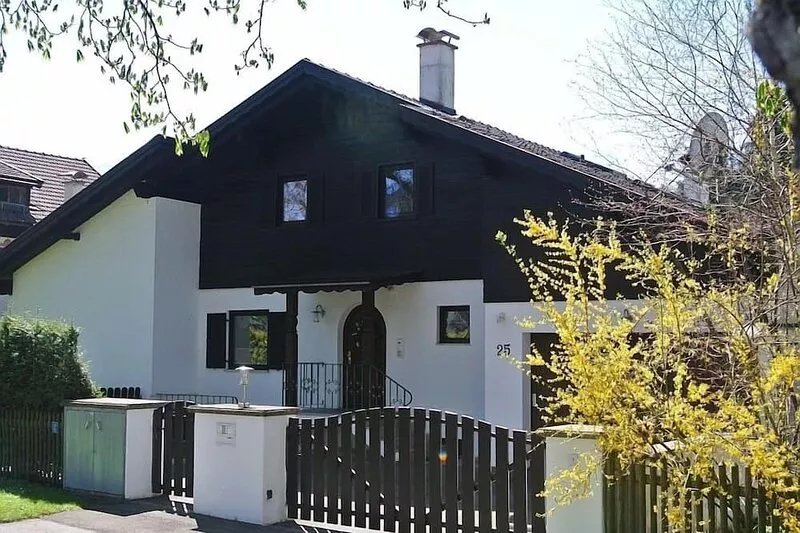 Detached cottage in a fantastic location in Garmisch-Partenkichen