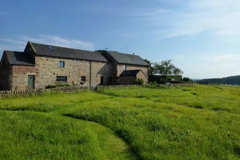 Old Shire Stables (3 bedrooms) - sleeps 6 guests  in 3 bedrooms