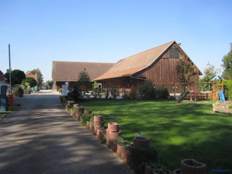 Schlaffass-Camping Gutshof Donauried