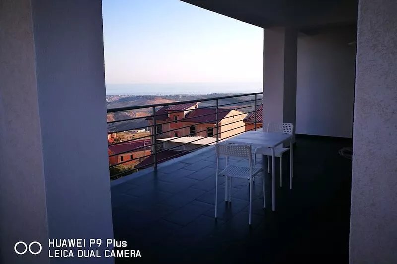 Casa Mare e Monti is an independent apartment