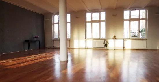 Yoga Now Berlin - Ashtanga - Jivamukti - Yinyoga