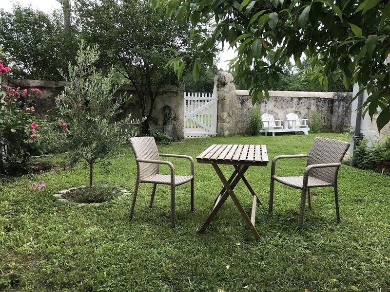 La Closerie, adorable house, park of the Ormeaux castle, 6 km from Amboise.