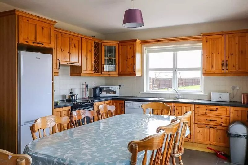 DOORNOGUE, family friendly in Fethard-On-Sea, County Wexford