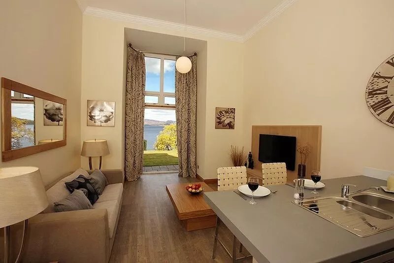 Number 4 Lomond Castle - Sleeps 4 - sleeps 4 guests  in 1 bedroom