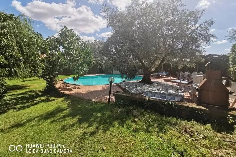 150 sq. m. apartment in villa with private pool and Jacuzzi