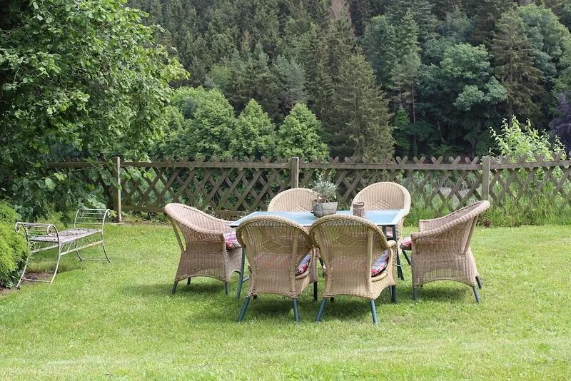 NEW vacation property: Vacation for individualists in a historic complex