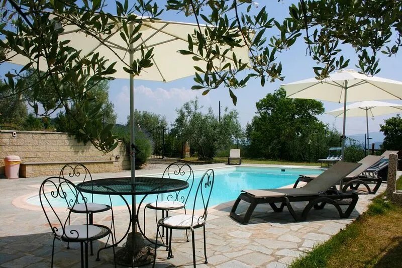 Wonderful private villa with private pool, WIFI, TV, pets allowed and parking