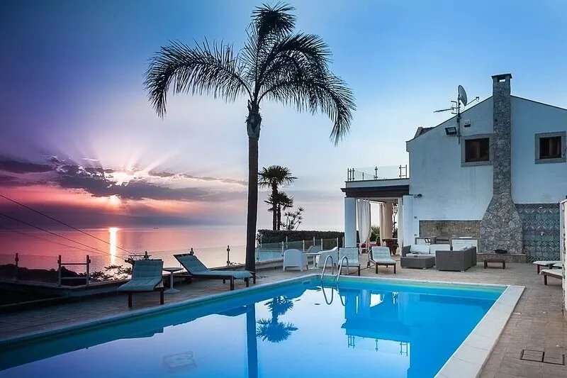 VILLA ZAGARA GARDEN Taormina - sea view, garden + Swimming pool.