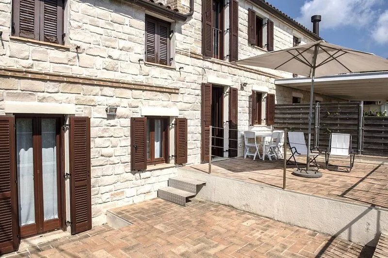 S189 - Sirolo, wonderful three-room apartment with sea view