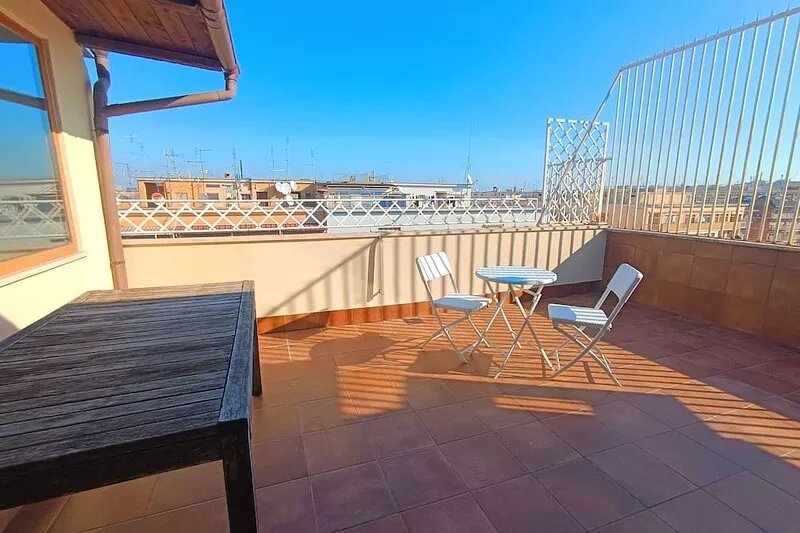 [10 minutes from city center] Luxury Penthouse with Terrace and Panoramic View
