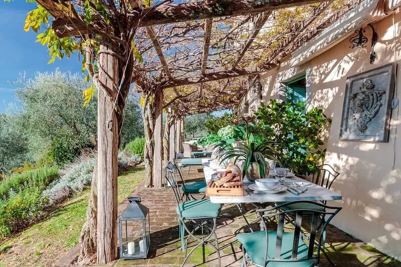 Villa Gufo The Place to Be. Panoramic Private Pool with a Lucca View and