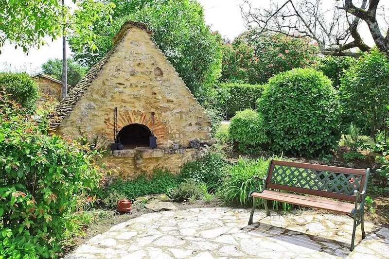 4*,Heated pool, AirCdg,1hect park, Pet friendly,10mnDordogneValley,NotOverlooked