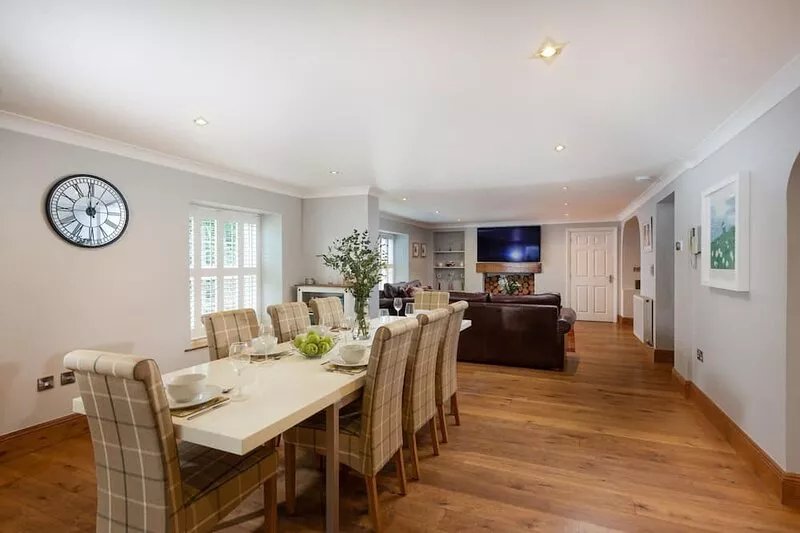 3 The Manor, Porthkidney Sands -  a house that sleeps 8 guests  in 3 bedrooms
